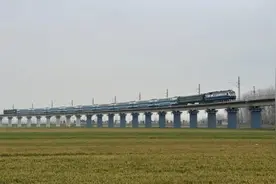 长三角唯一双层列车要退役 铁路部门正式回应图片