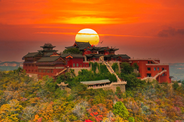 谁说冬天只有黑白？这抹彩色绚烂得不讲道理