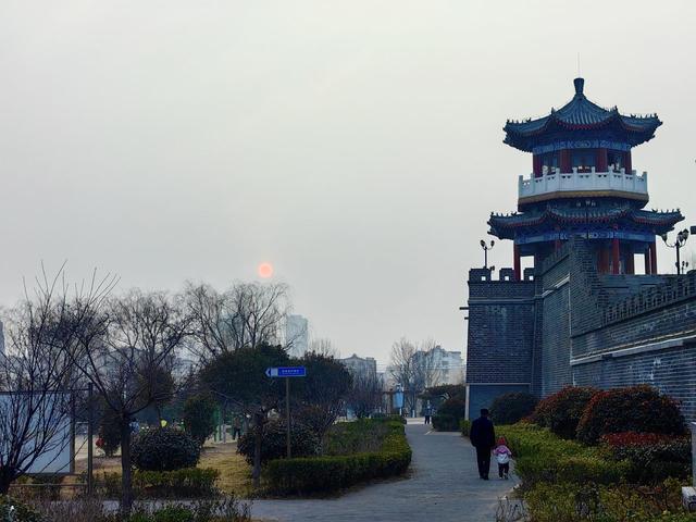 去密州看东坡：一怀悲悯，满腹珠玑
