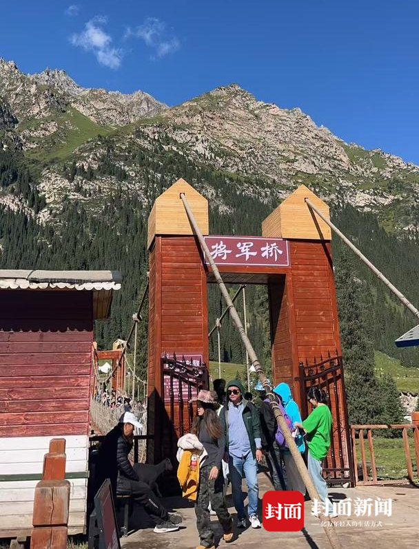 新疆夏塔景区“将军桥”桥索断裂5人遇难 成都游客：因恐高没上桥，想起来真后怕
