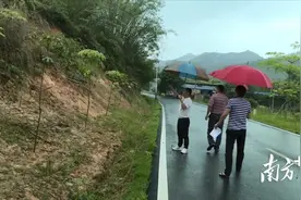 雨天巡查不停歇 ！丰顺县各地积极开展地质灾害巡查工作图片