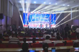 丽江机场建站通航30周年文艺汇演举行图片