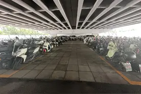 缓解乱停放！五棵松地铁站周边增加3处“口袋停车场”图片