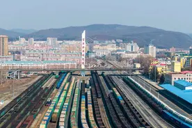 中央政治局会议释放八大信号！权威解读图片