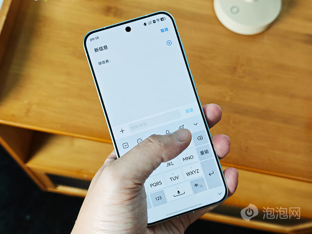 vivo X300评测：小直屏旗舰，带来Pro级体验