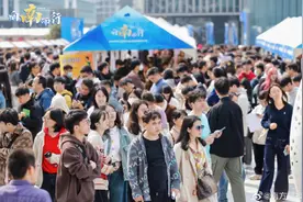 百万年薪！DeepSeek带火AI相关岗位图片