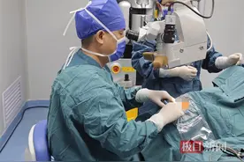 失明了就再也不用管？女子“废弃”眼睛坚硬如石头图片