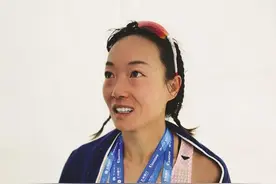 【2024兰州马拉松】兰马全程女子组中国籍冠军王敏：成功卫冕，心情很激动图片