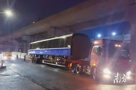 喜提新车！东莞轨道交通1号线首列车运抵道滘车辆段！图片