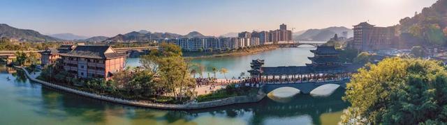 这座 “小而美” 的城，值得你奔赴~