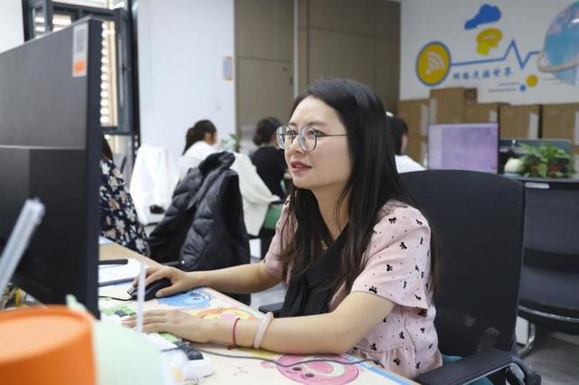 世界人工智能大会热议数智女性未来，蚂蚁集团分享数字赋能女性实践