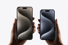 开箱苹果iPhone 15系列一定要小心！非常容易掉落图片