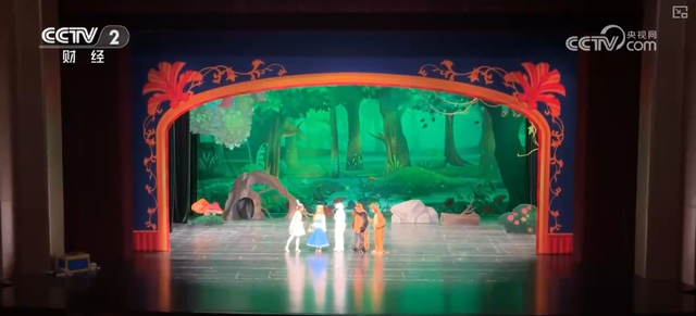 周周有演出、月月有大戏！“真金白银”优惠带旺人气 文化消费增长势头强劲