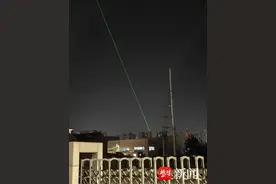 盐城夜晚楼顶发出绿色激光是“间谍”？会危害航空安全？真相来了图片