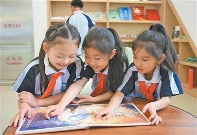 人民日报 ｜ 青岛海洋研学主题邮局：和“蛟龙”号一起探索深海