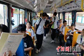 简阳：关注师生公交需求 提升校园通勤能力图片