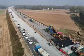 民权至兰考段：全力决战决胜四季度 打造品质沿黄高速图片