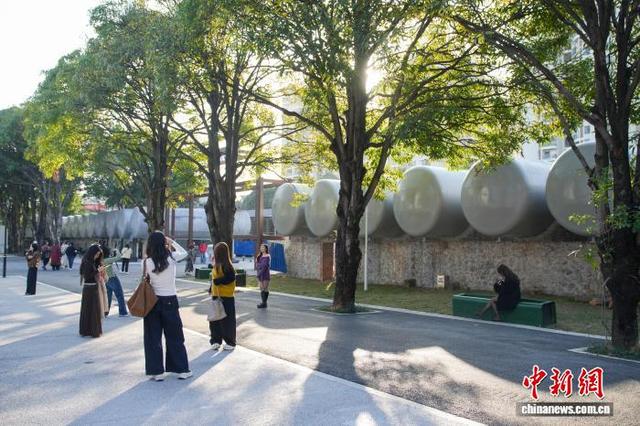 广西南宁：老油库“变身”工业风网红街区