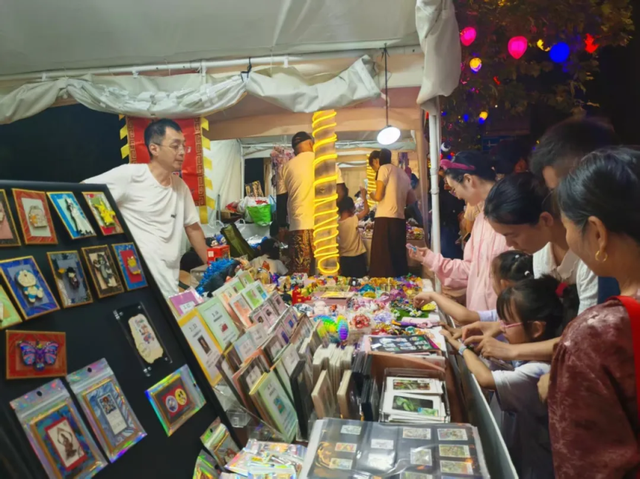 实拍！这条500米小街成夏夜顶流