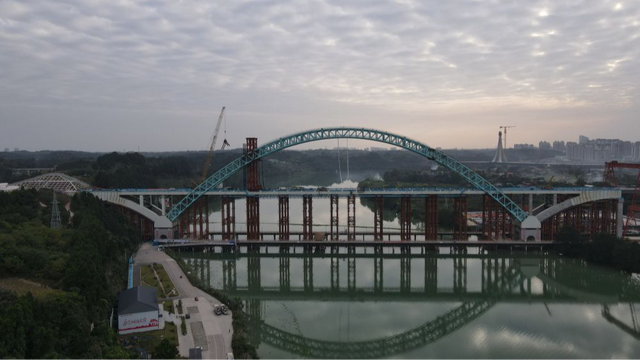 半山崖线鹅岭栈桥明天开放丨成渝中线高铁沱江特大桥合龙