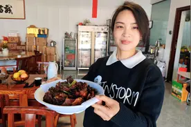 鲁山酱焖鸡：回味无穷“酱香型”图片
