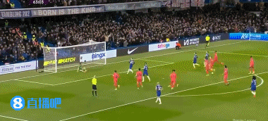 🤔格局小了？帕尔默点球罚进后 杰克逊没加入庆祝&被队友推过去图片