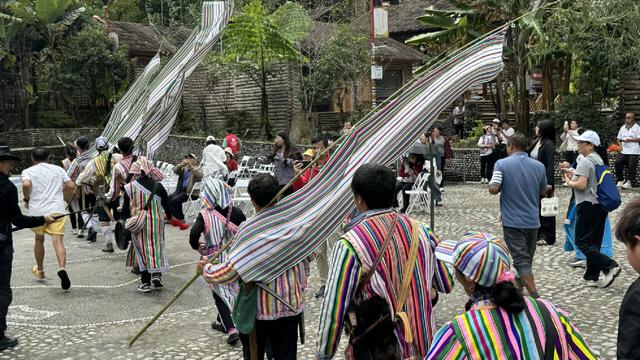 独龙江畔“卡雀哇节”燃情启幕 鸣响民族团结与农文旅融合奏鸣曲