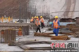 宜宾城市体育文化综合体项目明年6月亮相图片