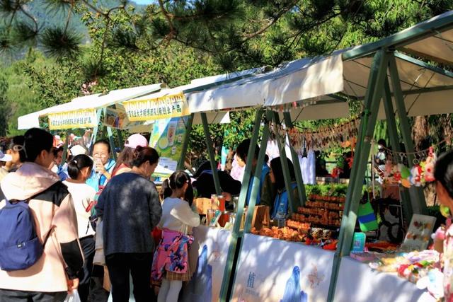 缤纷花事扮靓金秋！国家植物园假期游园攻略来啦