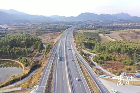 返乡司机看过来！春节期间广连高速提供免费拖车服务图片