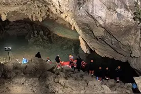 潜水科考队员被困溶洞69个小时生还记图片