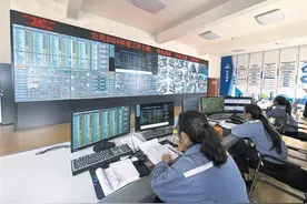 云南云铝泽鑫铝业有限公司的“机械化换人、自动化减人、智能化无人”实现——一键“铸”铝棒图片