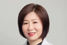 皮肤科杨芸图片