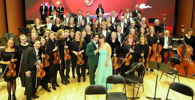 当“古典音符”遇见“丹霞仙境”：德国汉诺威交响乐团今日打卡龙虎山！