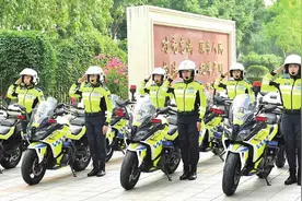 五星闪耀 ｜厦门交警：“警”心守护，路畅民安展新颜图片