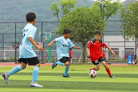 长寿区举行校园足球比赛图片