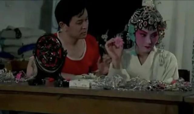 告别小妞电影之后，她们真的上桌了