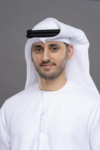 阿布扎比在2025年GITEX Global展会上推出世界首位AI公务员