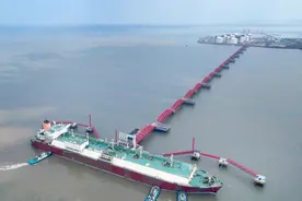 这家企业为何走出浙江，落地江苏沿海小镇？里面藏着江苏与广东经济差距的秘密图片