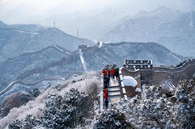 江山如此多娇！雪后八达岭分外妖娆