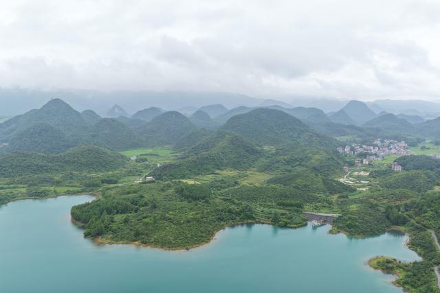 山清水秀