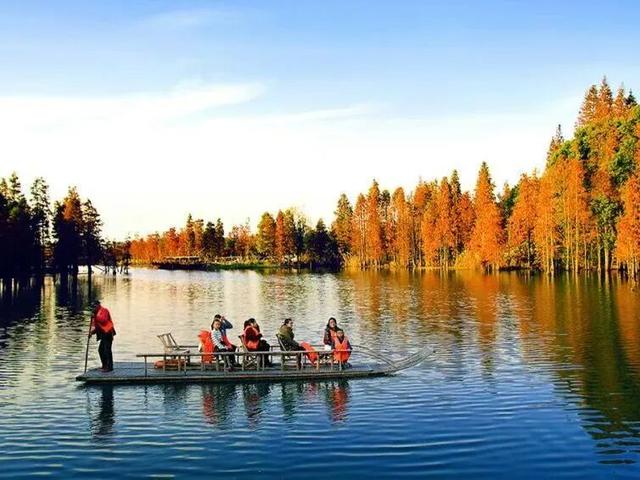 ️阳澄湖挤爆？这个核心产蟹区才真香！蟹宴限时6折！客房3折特惠！送免费住宿惊喜