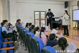 用爱心呵护童心，齐鲁师范学院青年志愿者走进乡村学校支教图片