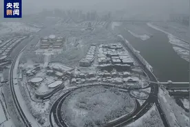陕西宝鸡因降雪封闭的高速路陆续恢复通行图片