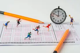 别问了，不能说！期末卷和分数都看不到，杭州家长质疑：考试的意义在哪里？图片