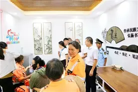 三亚天涯区：工会爱心驿站为户外劳动者撑起防暑降温“乘凉伞”图片