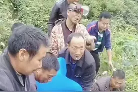 儿子给88岁父亲送饭发现他不见了，上百村民冒雨寻找！4天后好消息传来图片