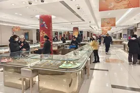 年轻人悄然兴起“淘金热”，“国潮风”金饰品最受青睐图片