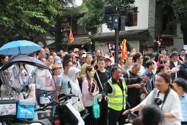 外地高温40℃，云南还要穿长裤，来感受独一份清凉