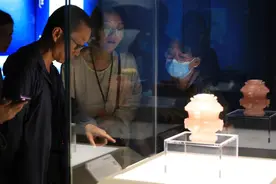 快闪展里的“小粉炉”，为何能成为文创销冠图片